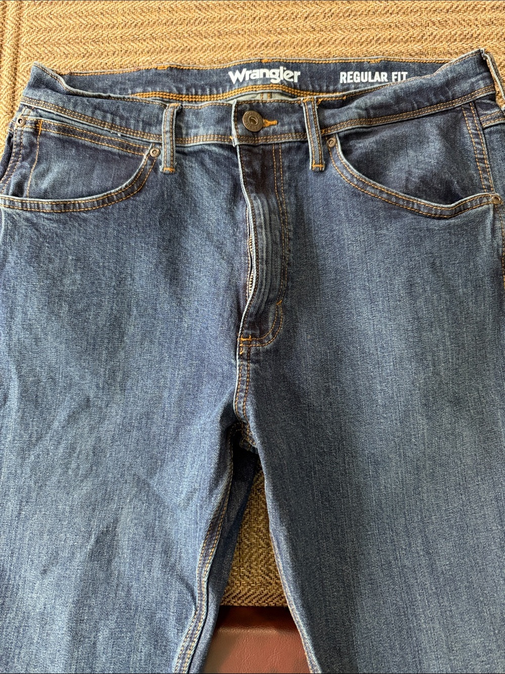 Wrangler Men's Relaxed Fit Dark Blue Denim Jeans
